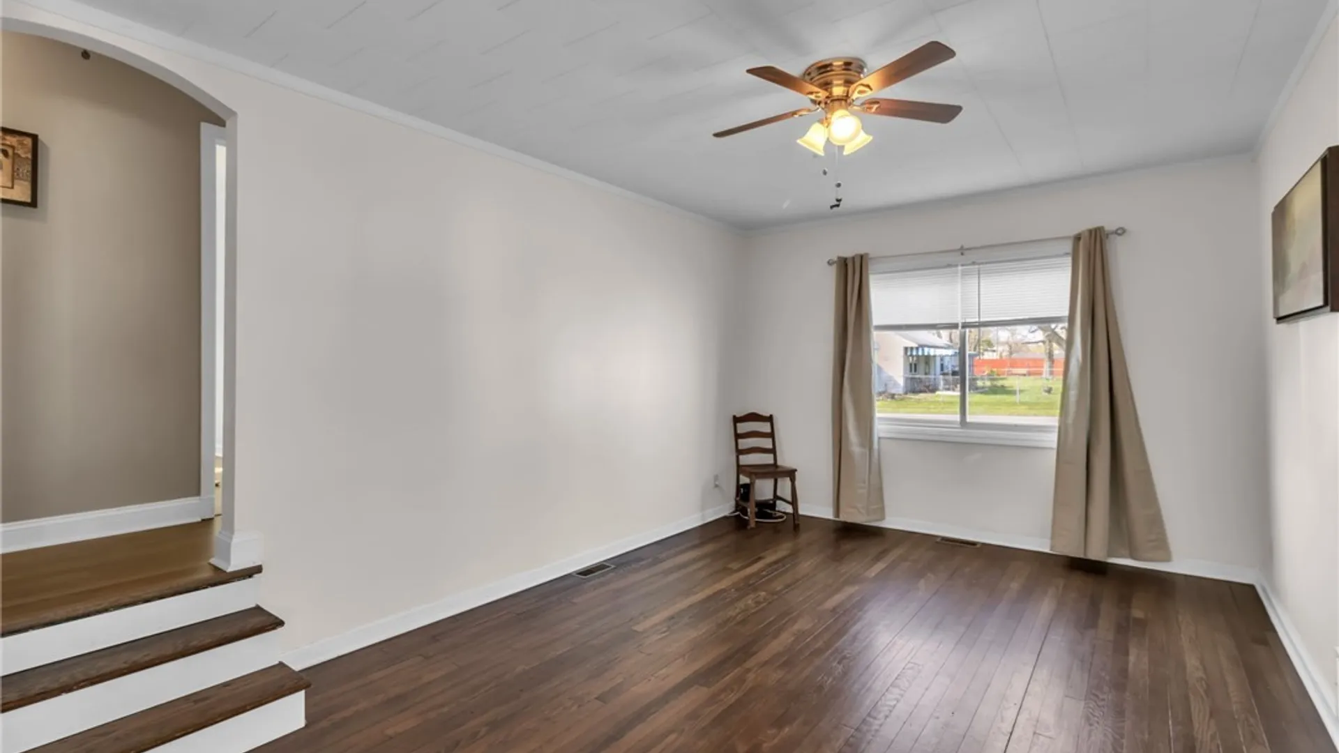 Property at 9 Primrose Drive, Cheektowaga, NY 14225 15