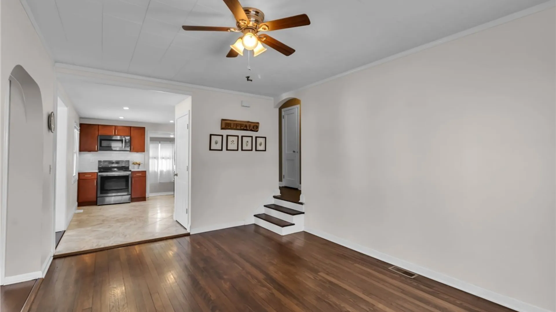 Property at 9 Primrose Drive, Cheektowaga, NY 14225 16