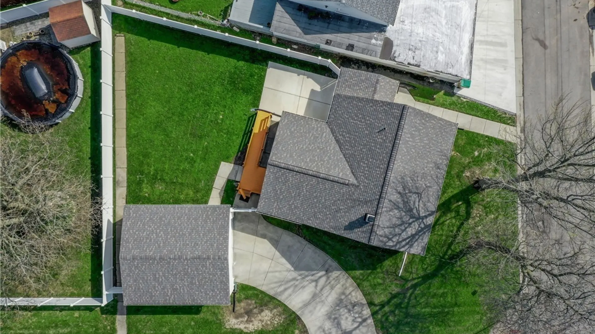 Property at 9 Primrose Drive, Cheektowaga, NY 14225 5