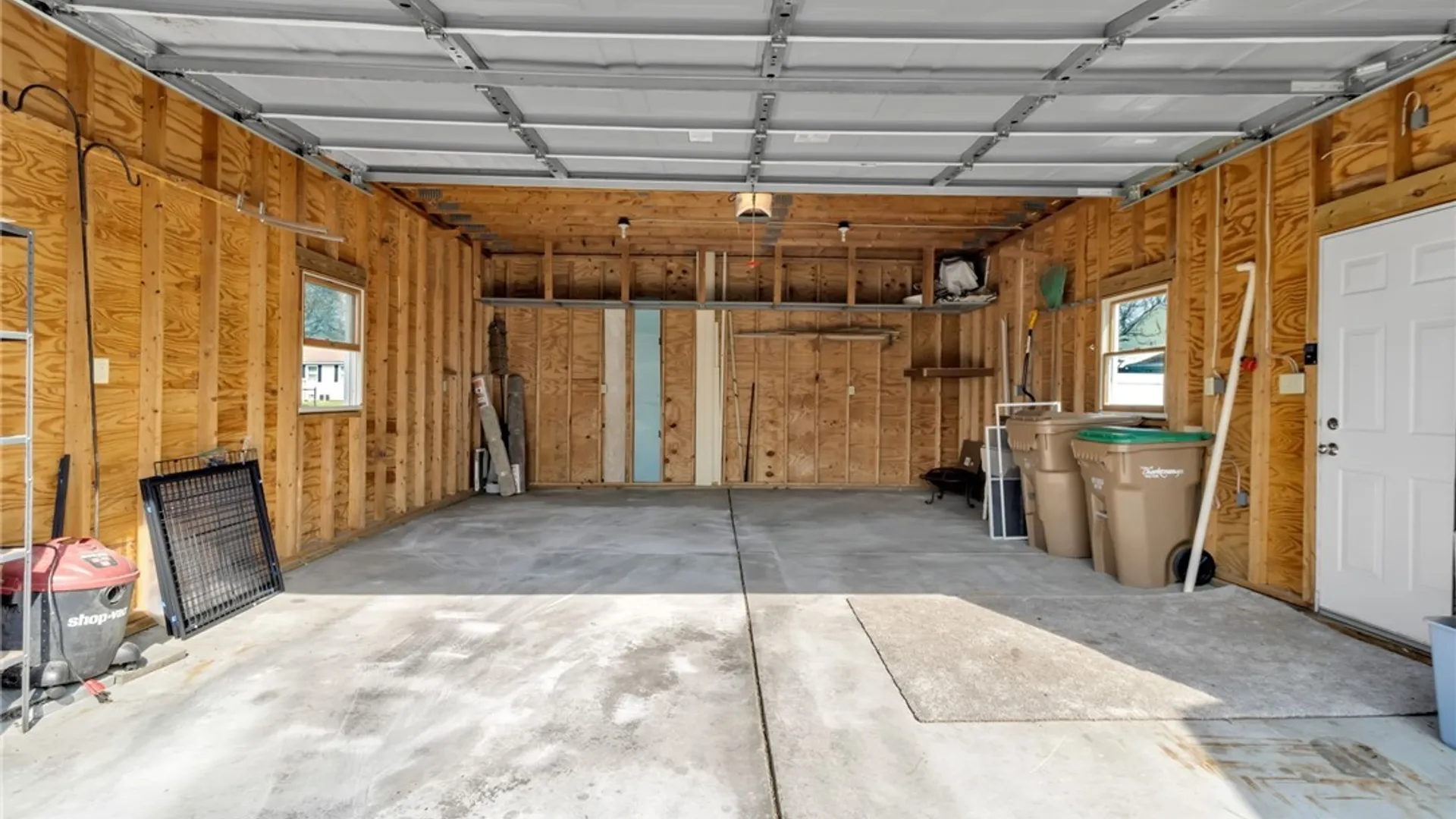 Property at 9 Primrose Drive, Cheektowaga, NY 14225 6