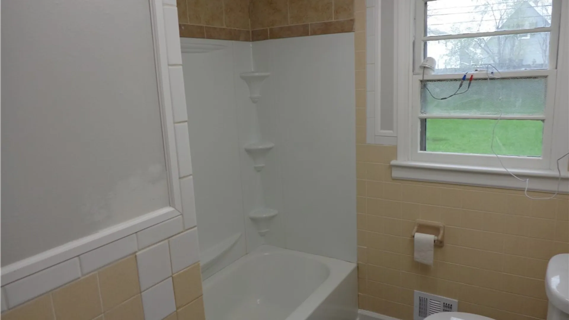 Property at 123 Hawthorne Avenue, Tonawanda, NY 14223 13