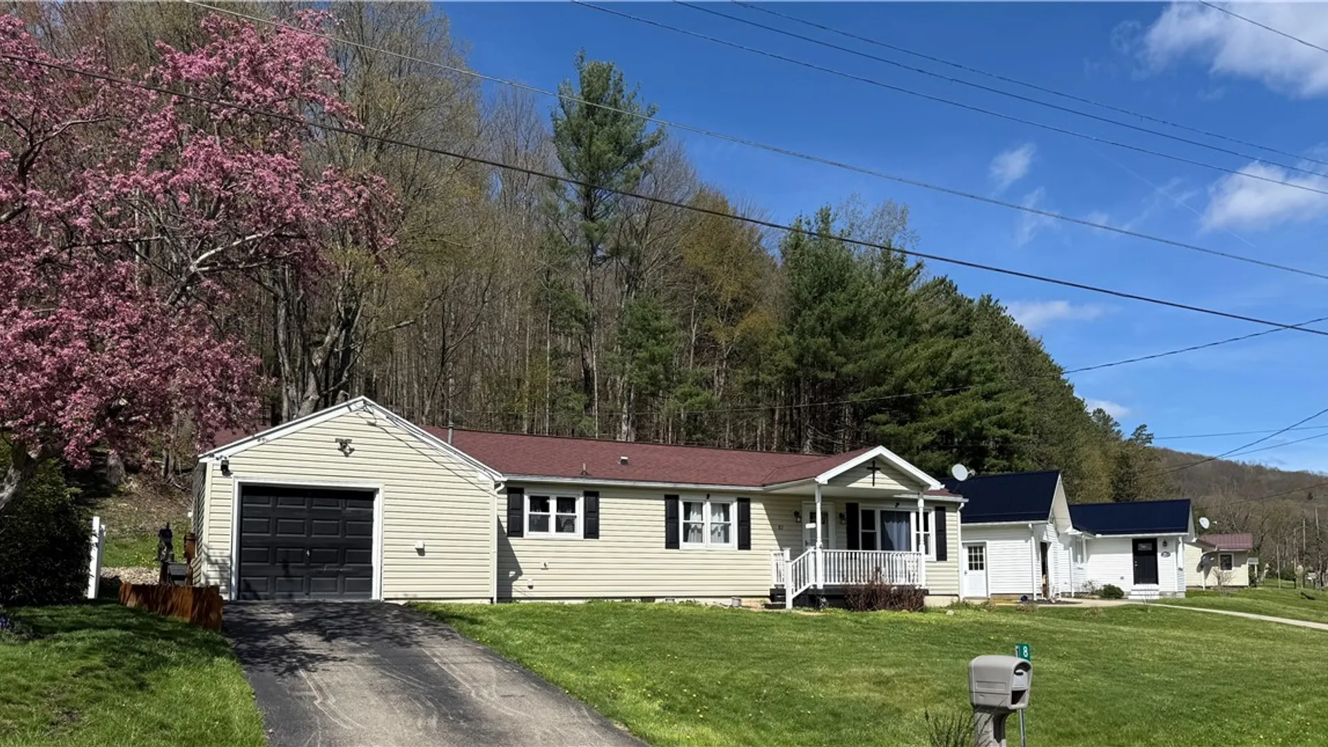 Property at 82 Fiske Avenue, Bradford Town, PA 16701 3