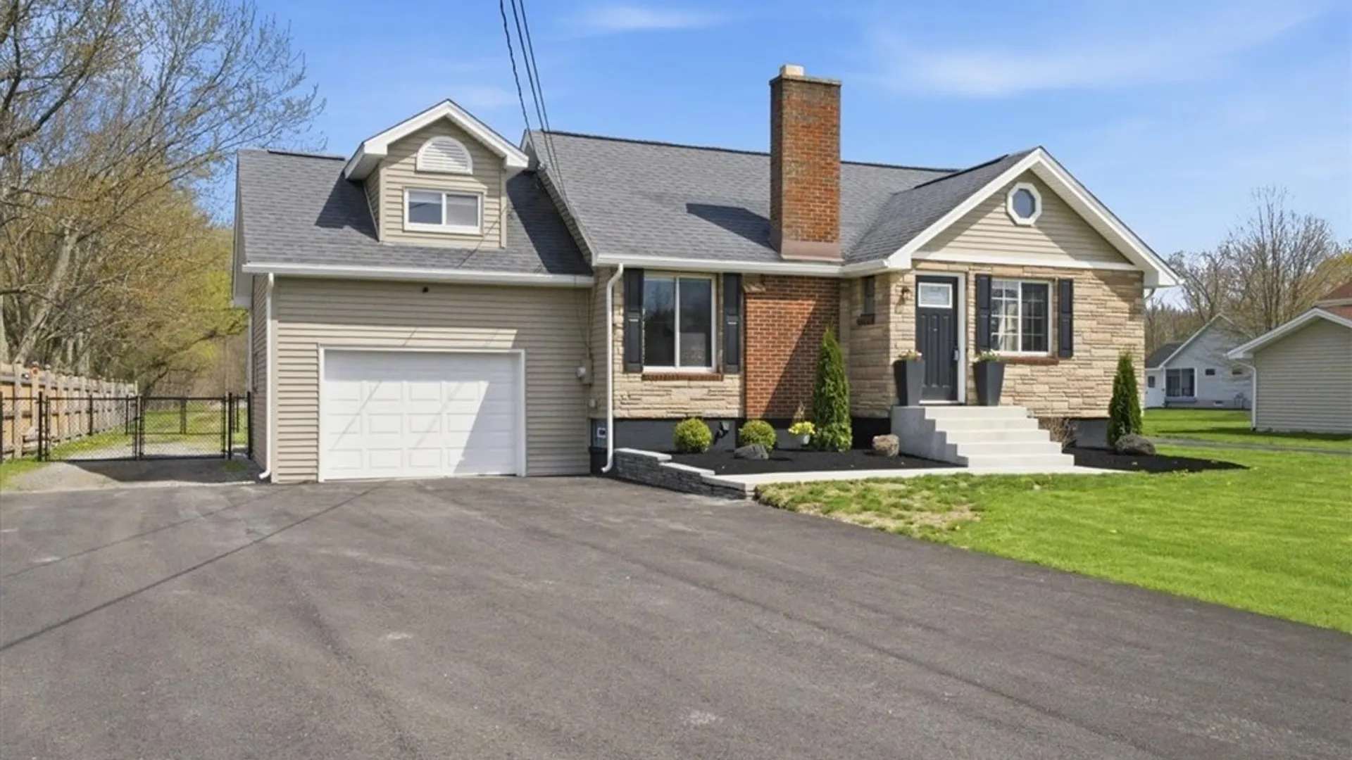 Property at 789 Alt Boulevard, Grand Island, NY 14072 2