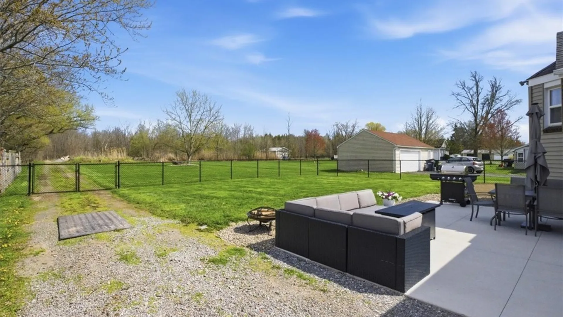 Property at 789 Alt Boulevard, Grand Island, NY 14072 5