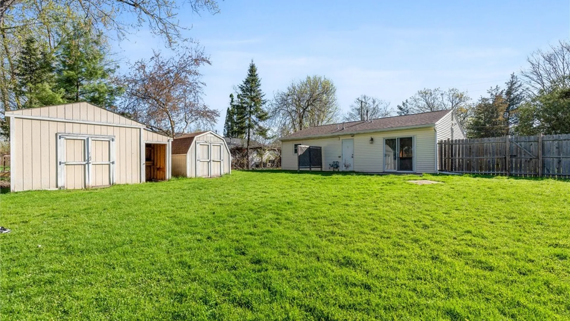 Property at 7893 John Huss Avenue, Cicero, NY 13030 20