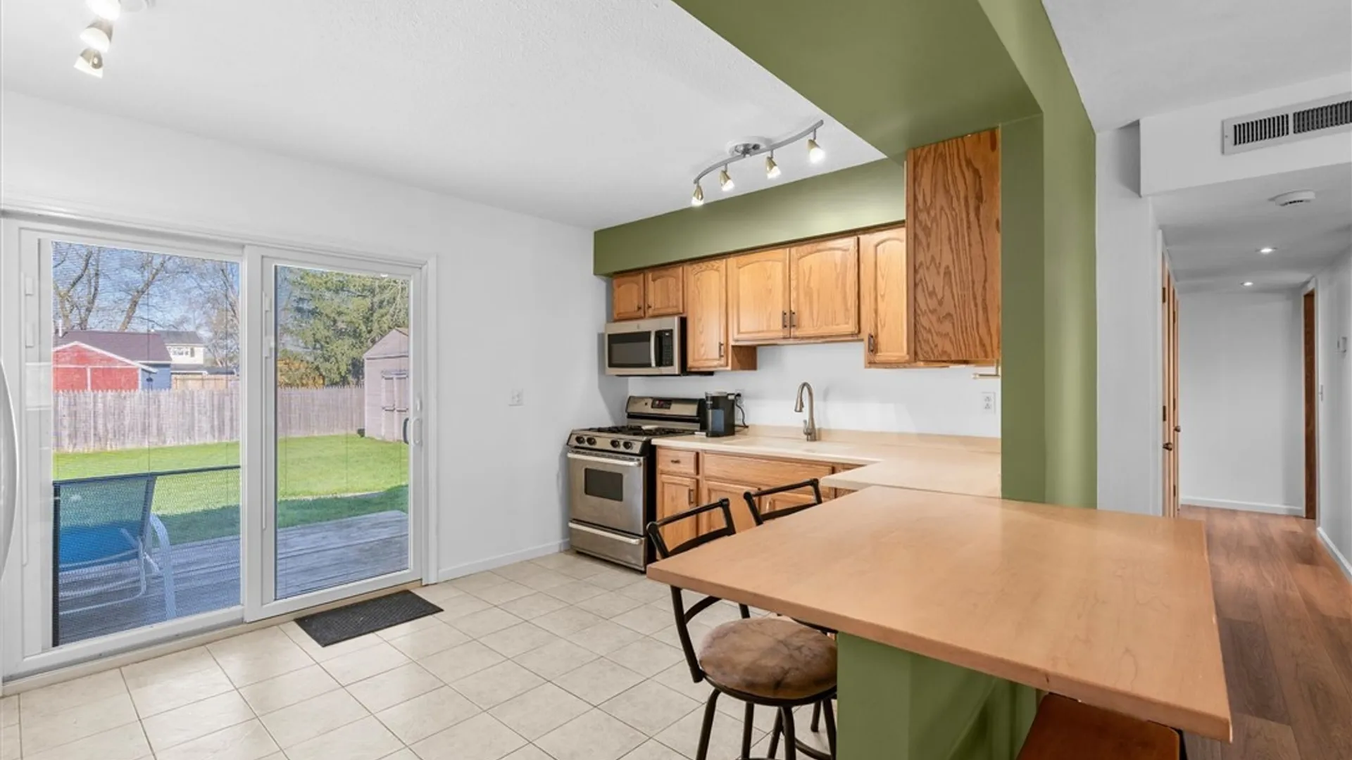 Property at 7893 John Huss Avenue, Cicero, NY 13030 8