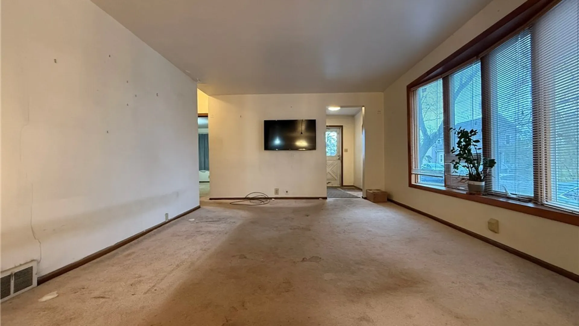 Property at 514 87th Street, Niagara Falls, NY 14304 5