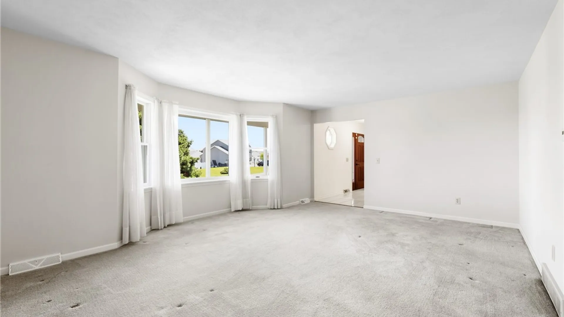 Property at 6103 Thunderhead Lane, DeWitt, NY 13078 15