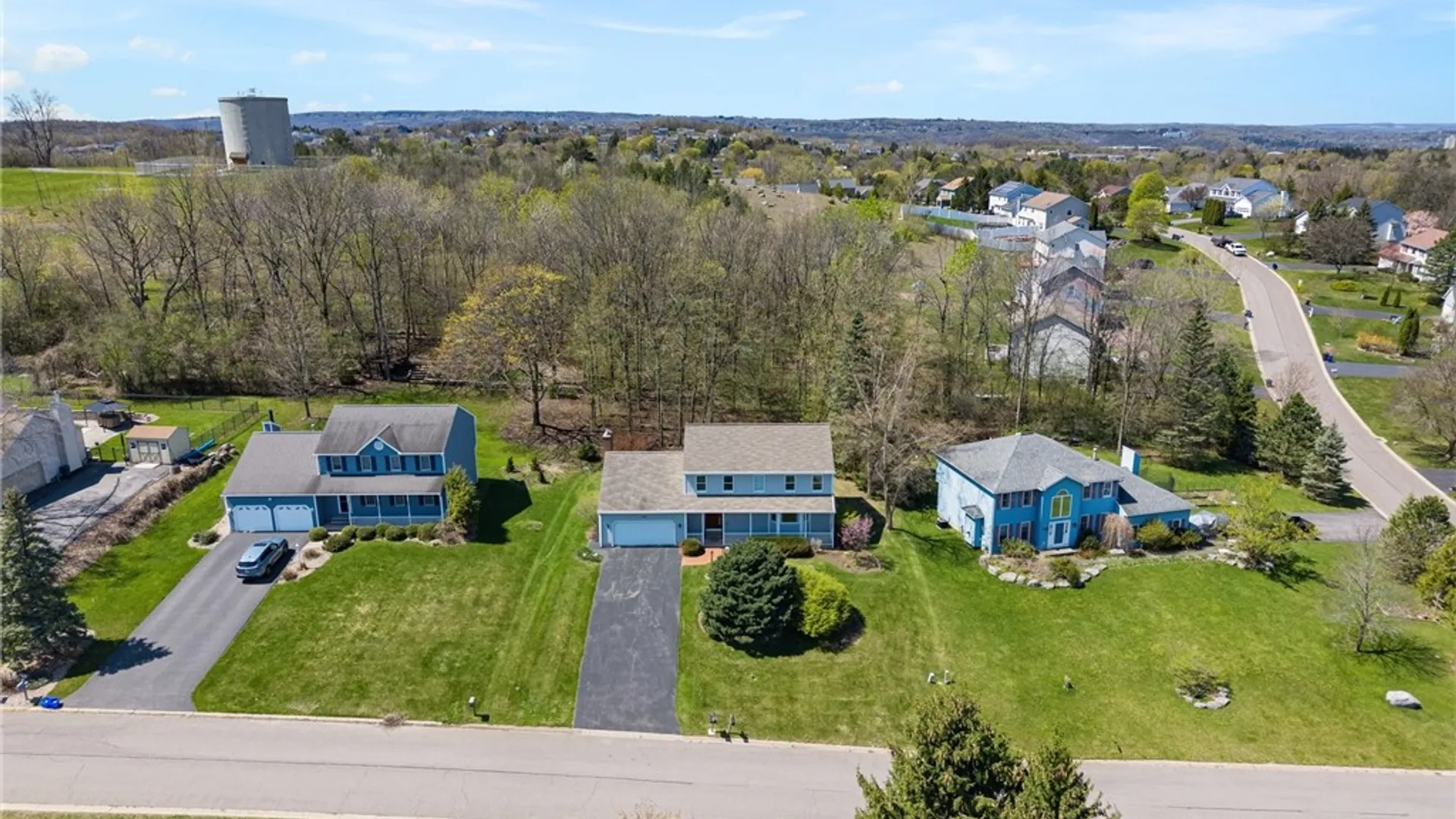 Property at 6103 Thunderhead Lane, DeWitt, NY 13078 3