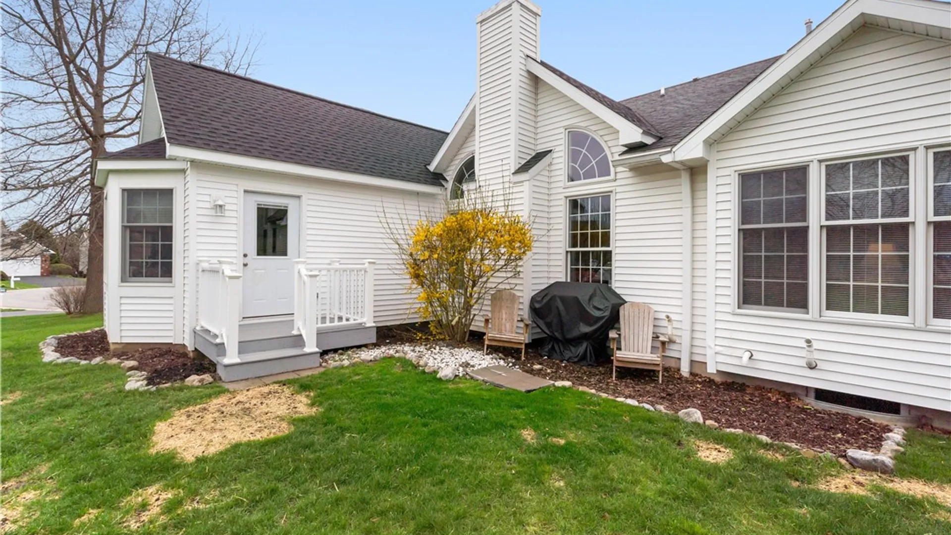 Property at 4928 Bramblewood, Canandaigua Town, NY 14424 11