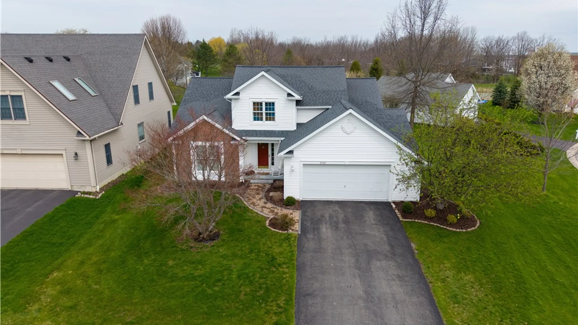 Property at 4928 Bramblewood, Canandaigua Town, NY 14424 2