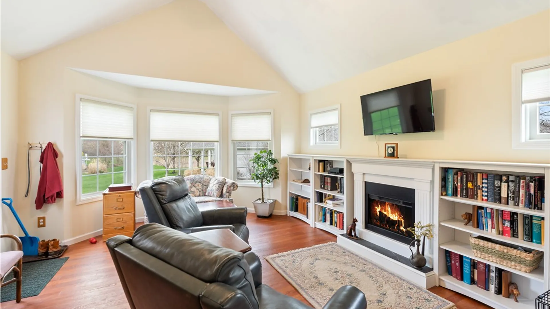 Property at 4928 Bramblewood, Canandaigua Town, NY 14424 29