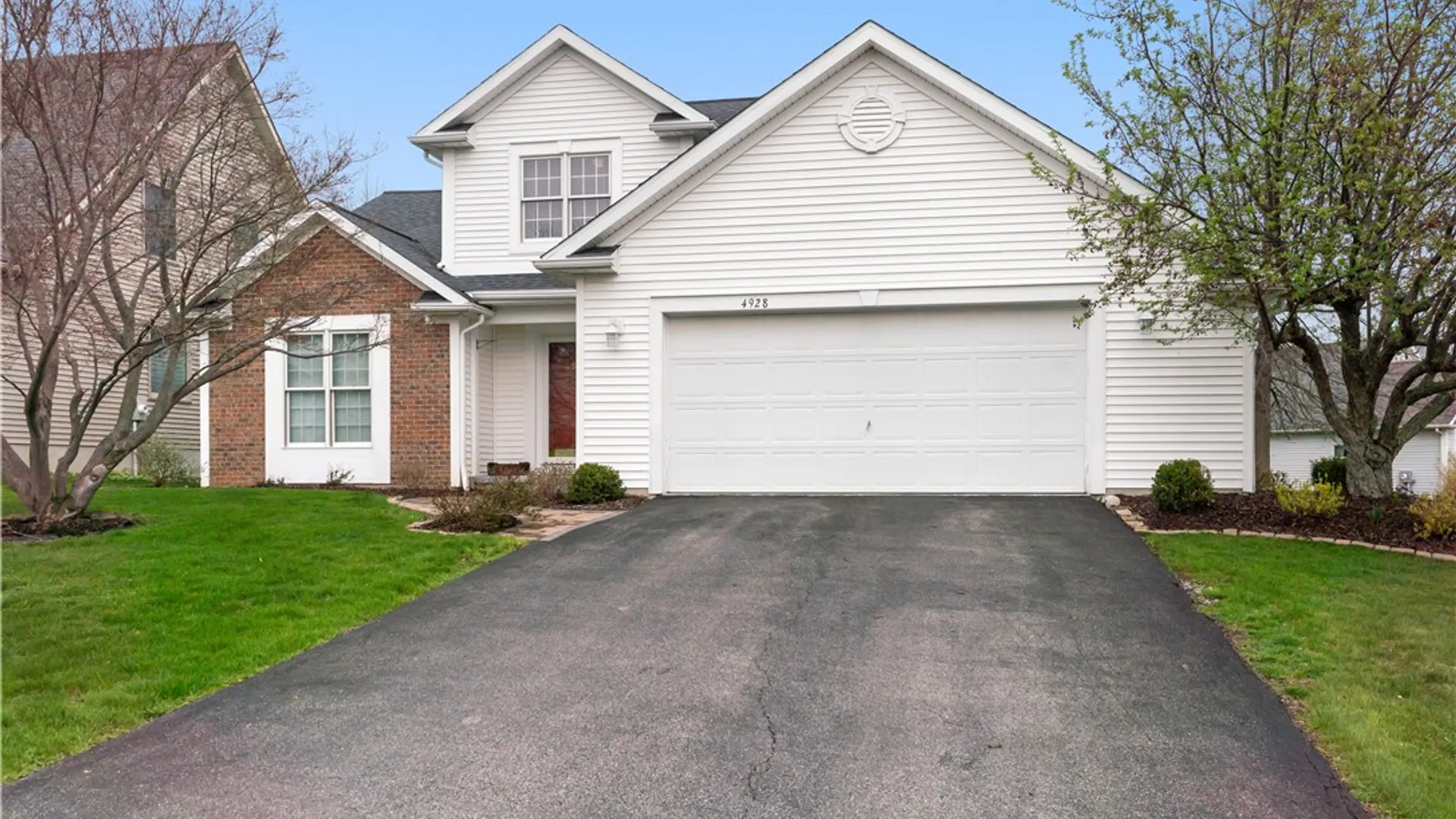 Property at 4928 Bramblewood, Canandaigua Town, NY 14424 3