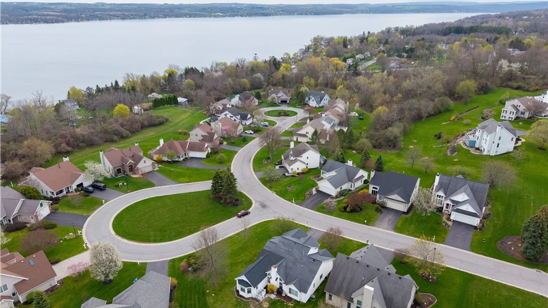 Property at 4928 Bramblewood, Canandaigua Town, NY 14424 5