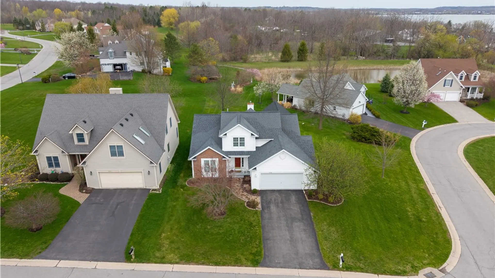 Property at 4928 Bramblewood, Canandaigua Town, NY 14424 7