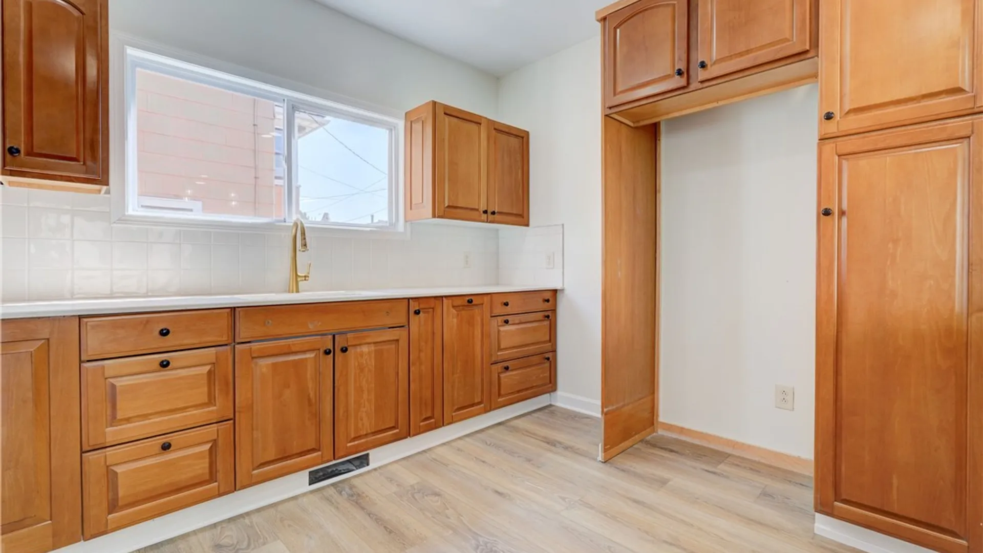 Property at 817 Avenue D, Rochester, NY 14621 10