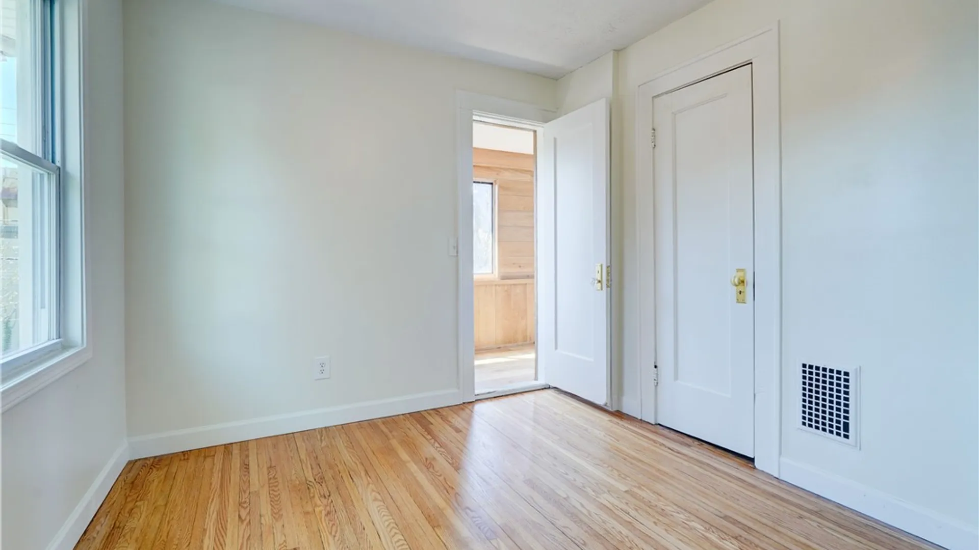 Property at 817 Avenue D, Rochester, NY 14621 13