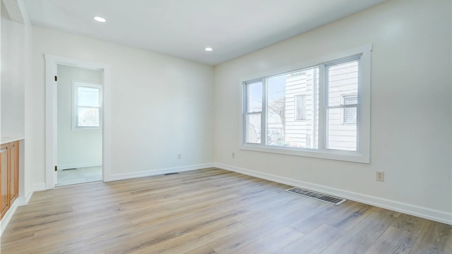 Property at 817 Avenue D, Rochester, NY 14621 6