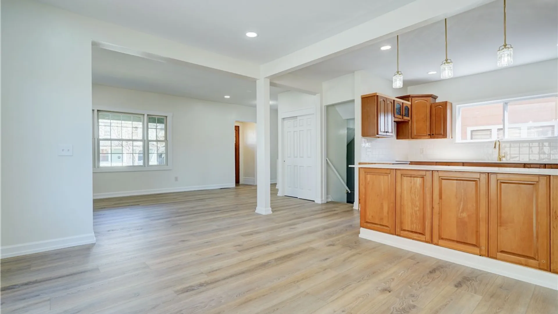 Property at 817 Avenue D, Rochester, NY 14621 7