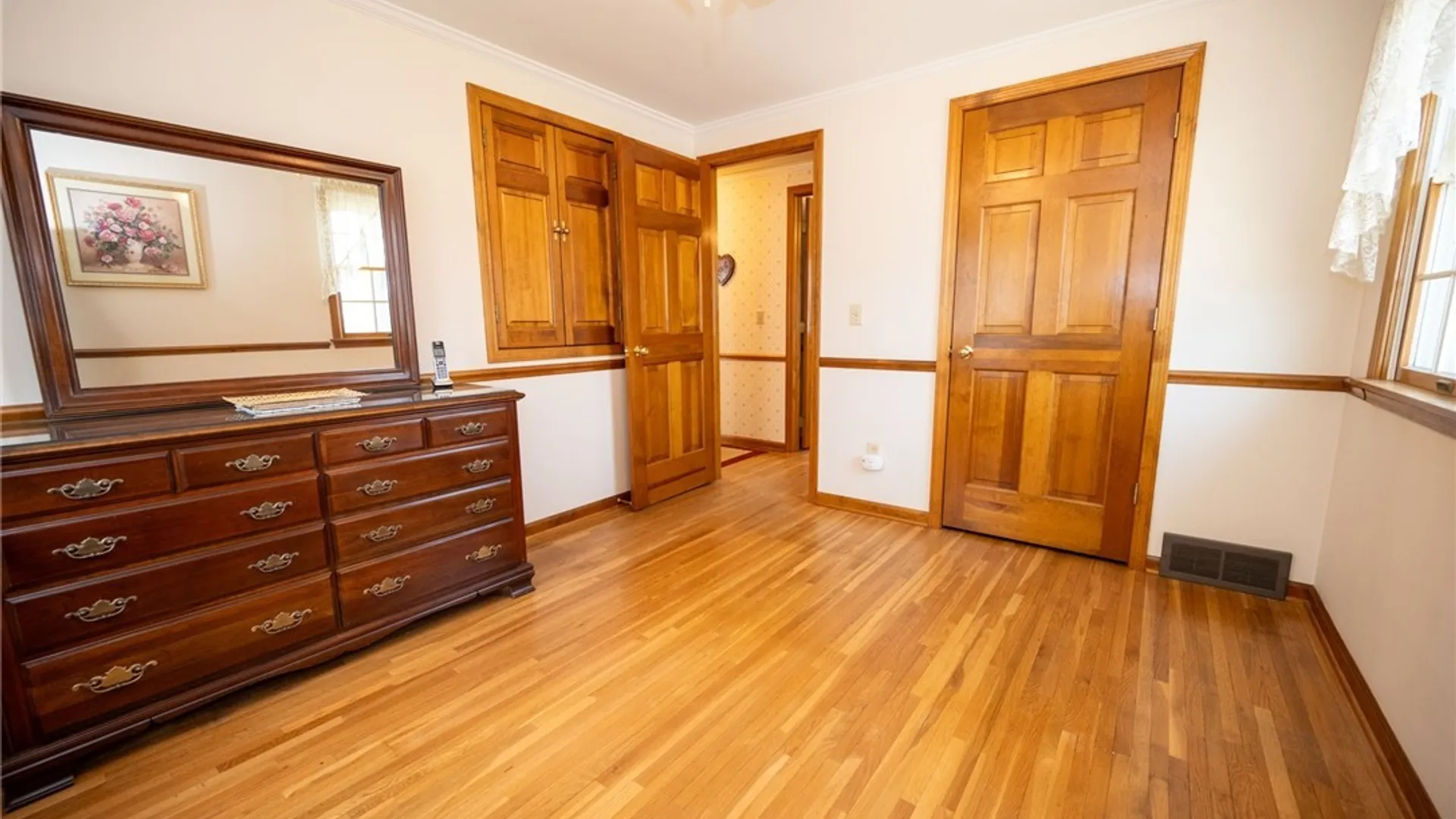 Property at 153 Fremont Avenue, West Seneca, NY 14224 25