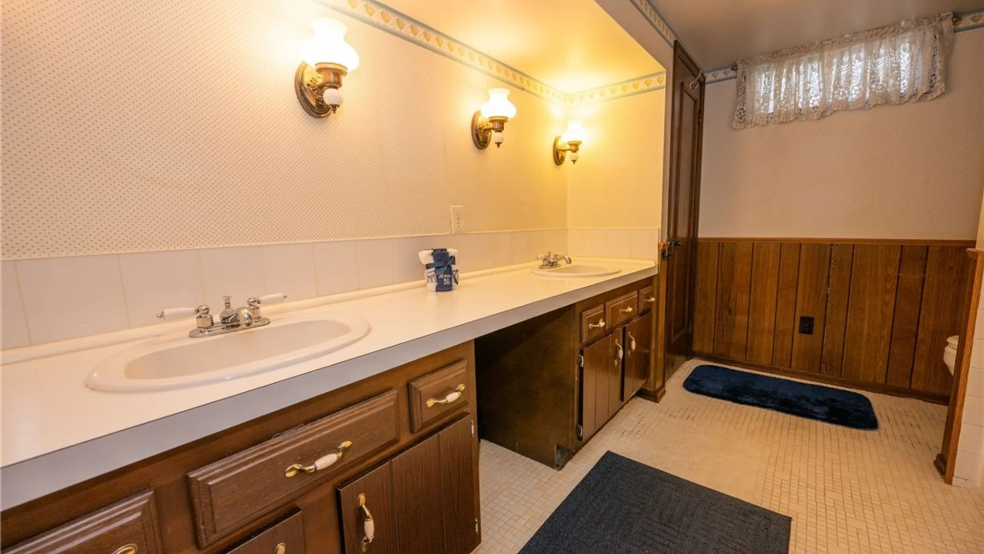 Property at 153 Fremont Avenue, West Seneca, NY 14224 28