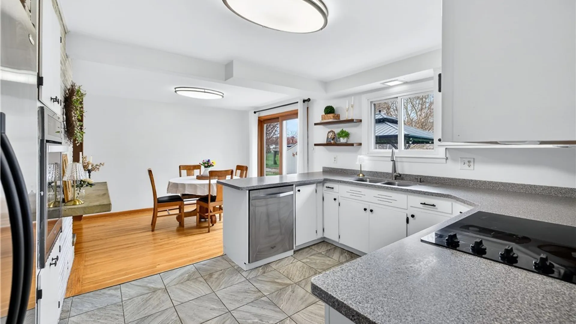 Property at 5315 Greenhurst Road, Clarence, NY 14221 18