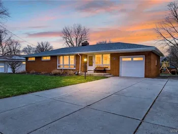 Property at 5315 Greenhurst Road, Clarence, NY 14221