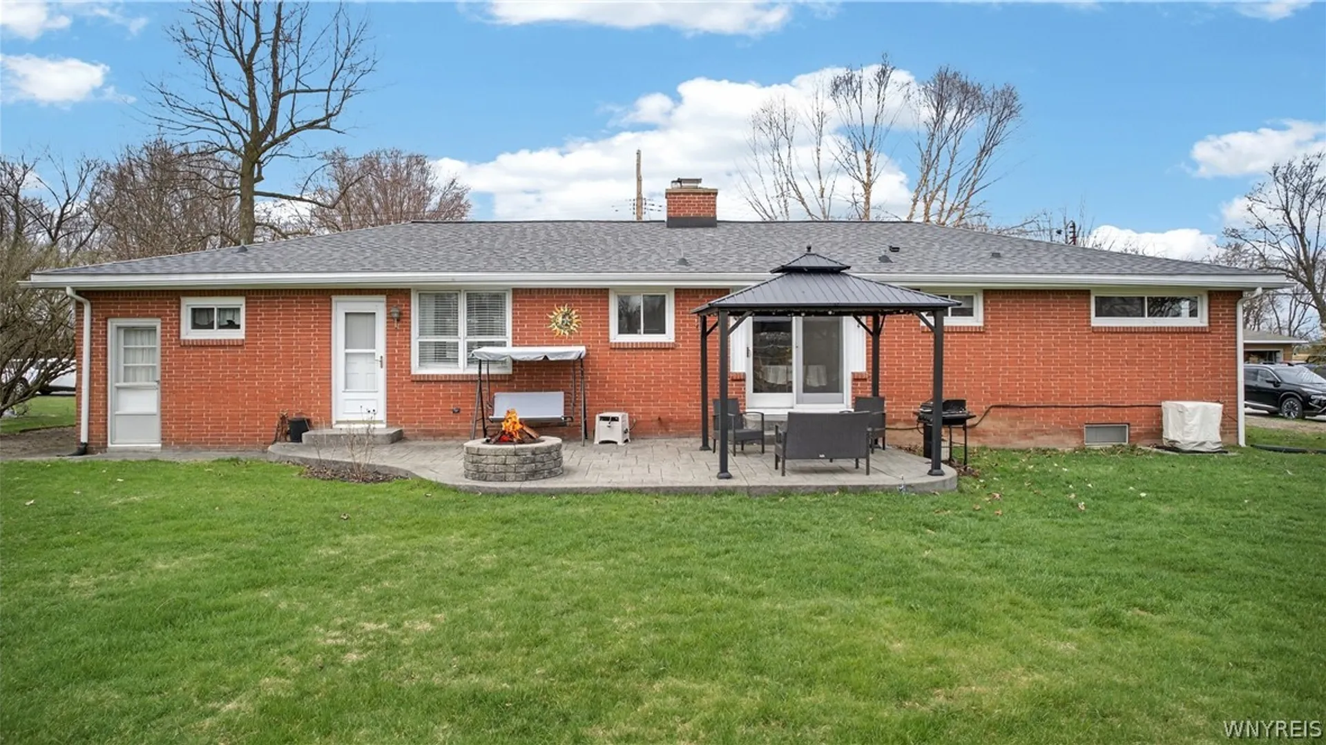 Property at 5315 Greenhurst Road, Clarence, NY 14221 33