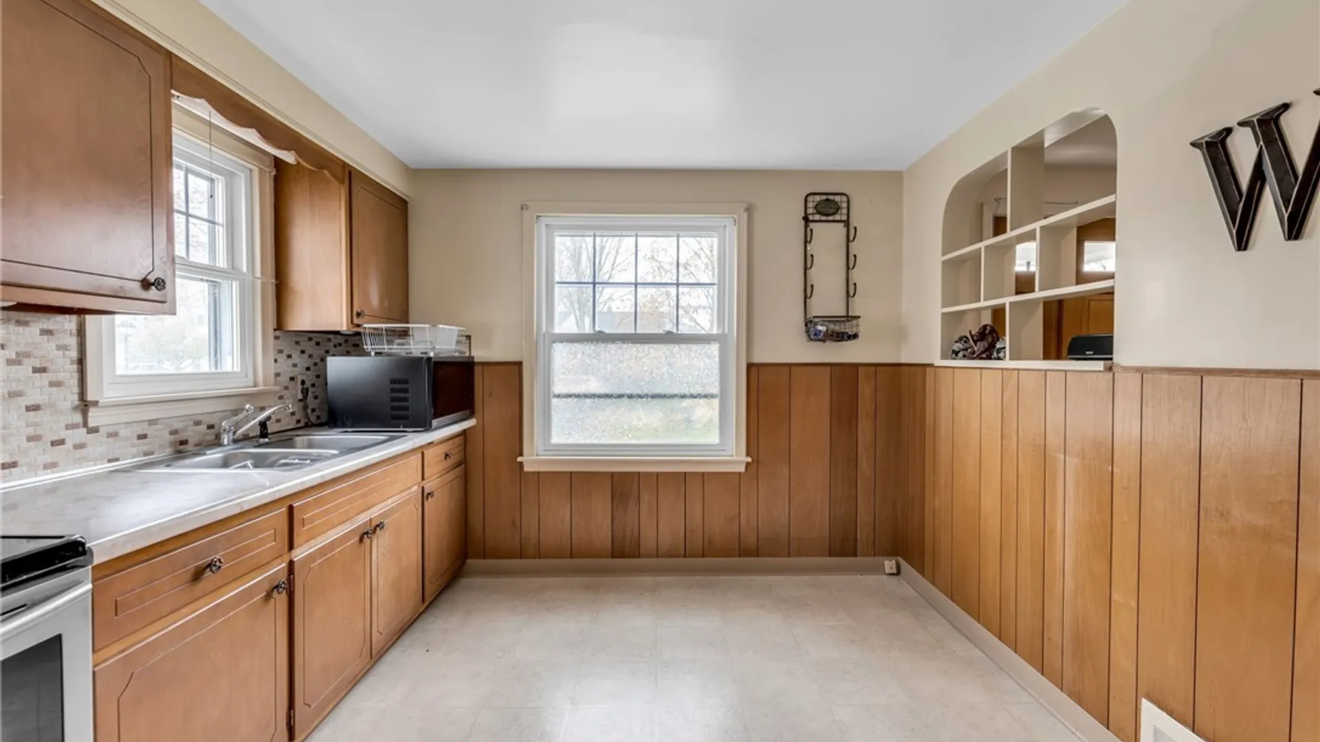 Property at 416 Traverse Boulevard, Tonawanda, NY 14223 10