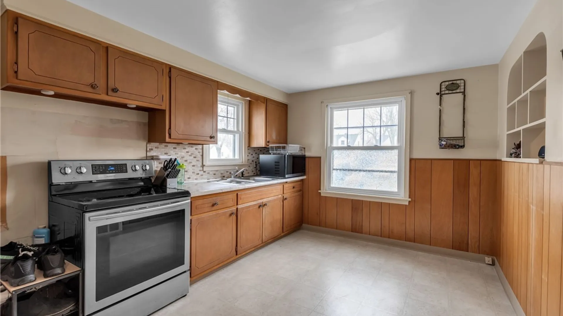 Property at 416 Traverse Boulevard, Tonawanda, NY 14223 8