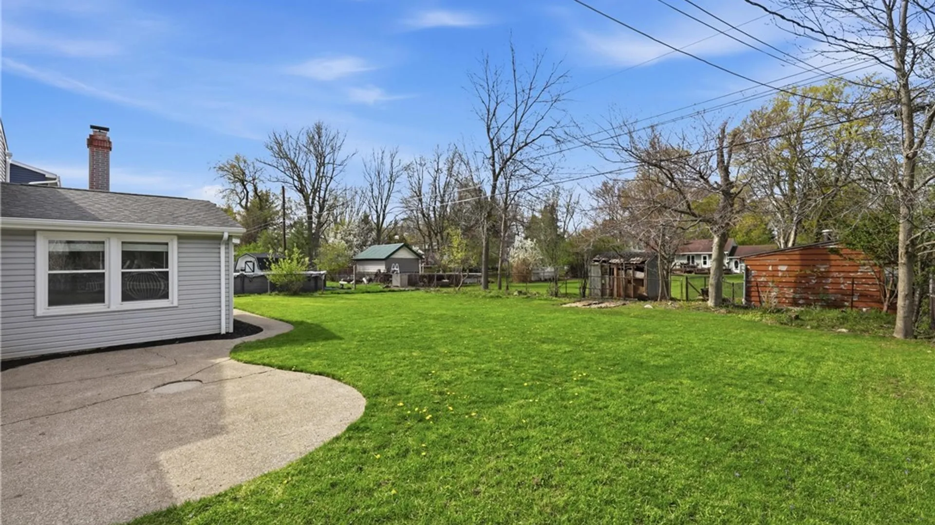 Property at 118 Treehaven Road, West Seneca, NY 14224 25