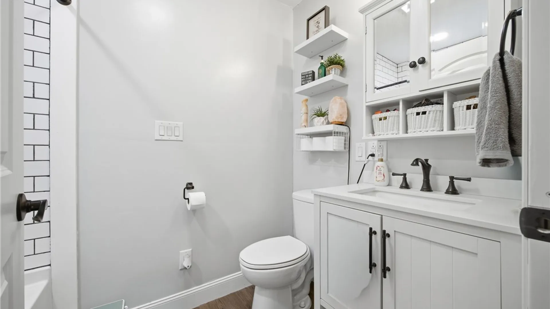 Property at 2976 Mohawk Lane, Fayette, NY 13165 14