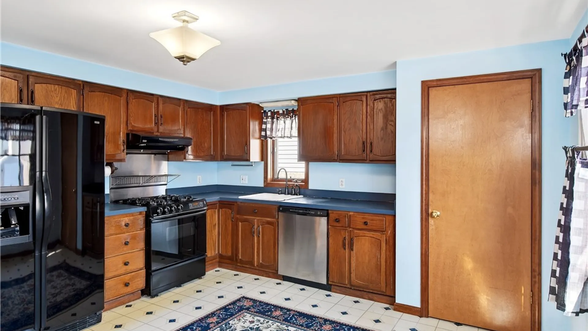 Property at 207 Zimmerman Boulevard, Tonawanda, NY 14223 13