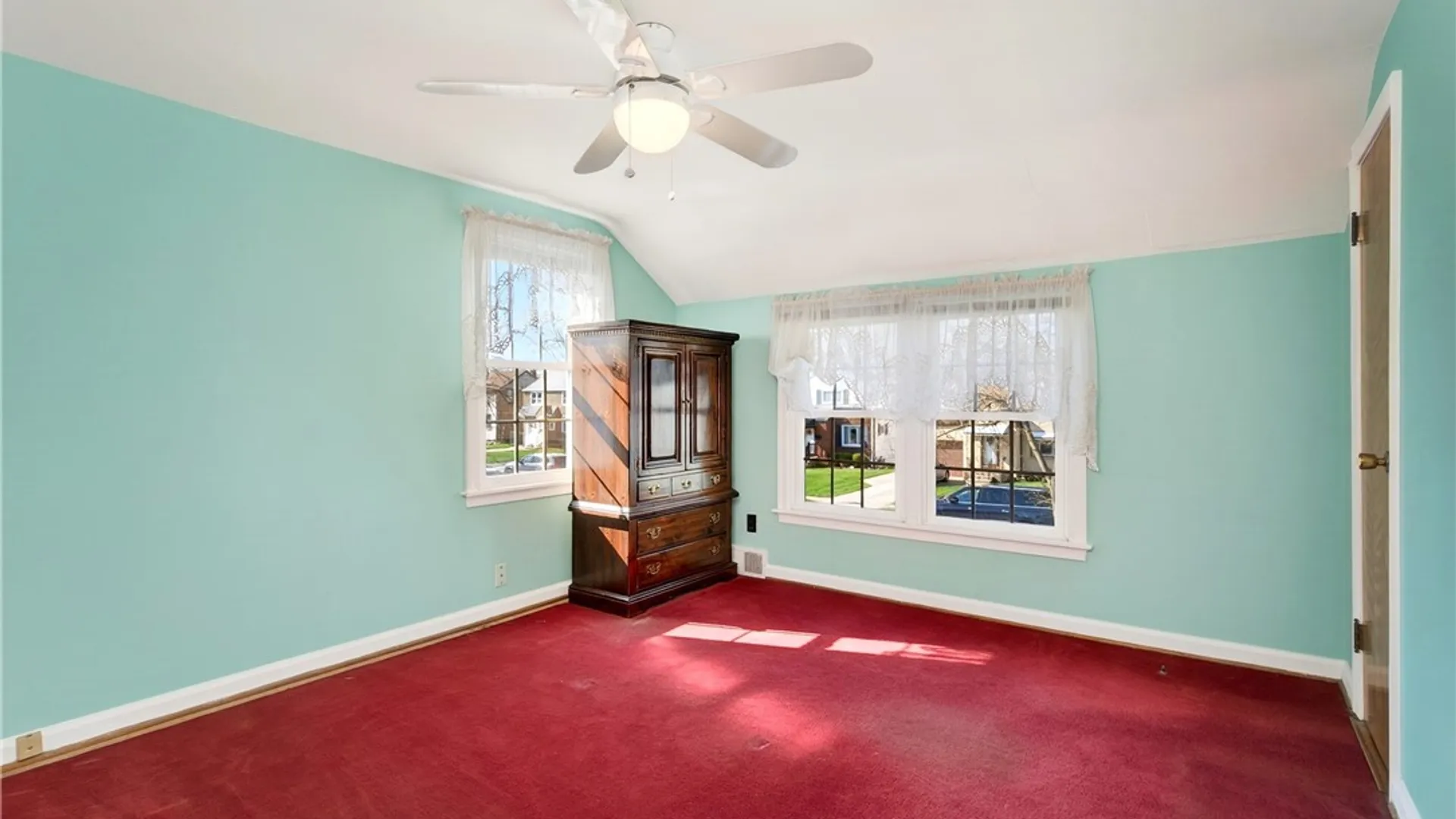 Property at 207 Zimmerman Boulevard, Tonawanda, NY 14223 17