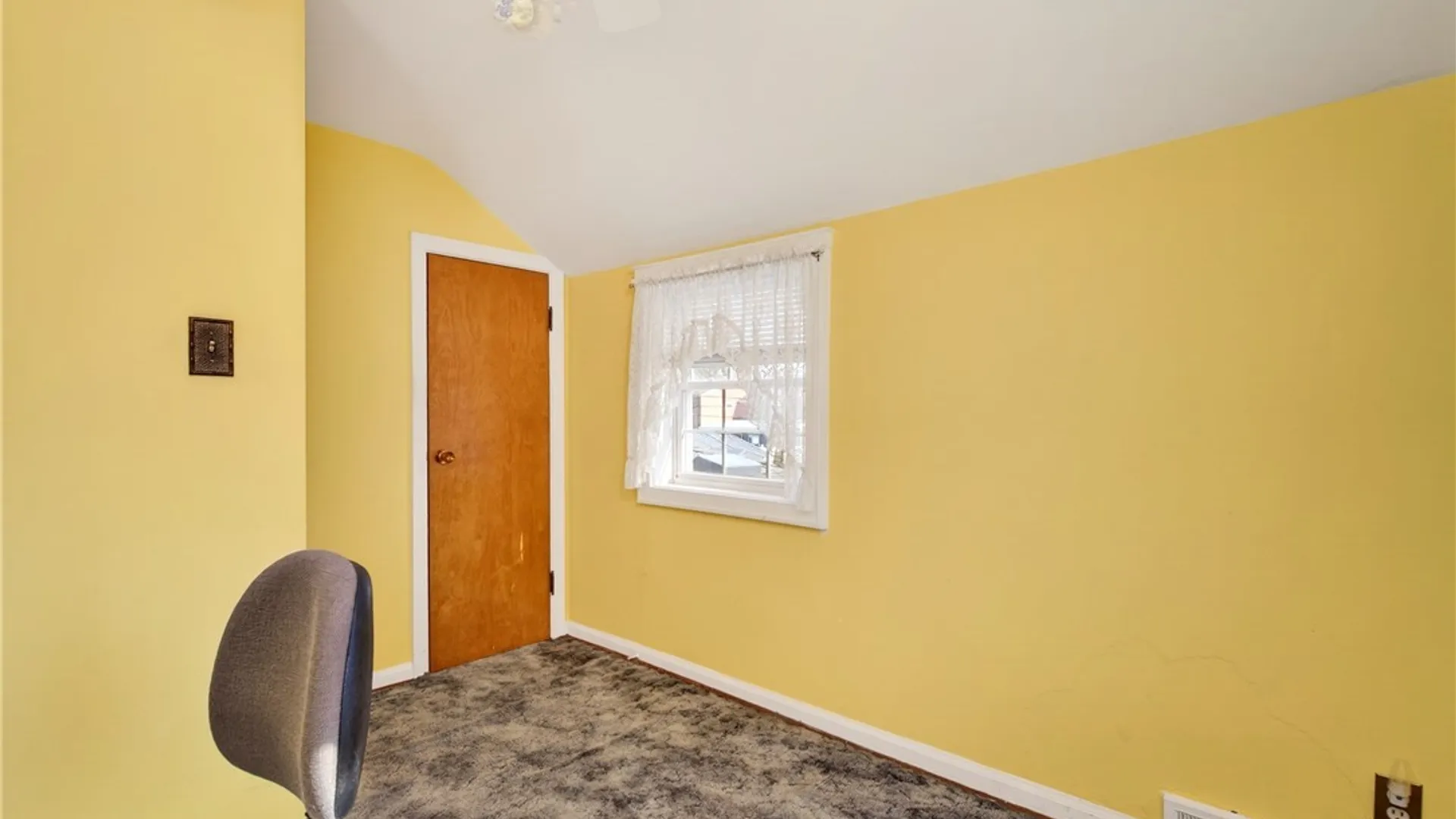 Property at 207 Zimmerman Boulevard, Tonawanda, NY 14223 20