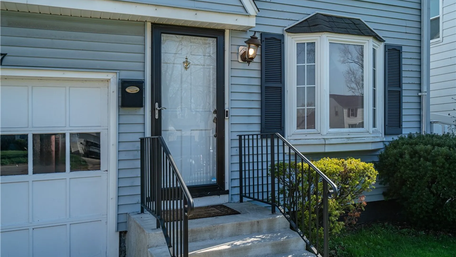 Property at 207 Zimmerman Boulevard, Tonawanda, NY 14223 4