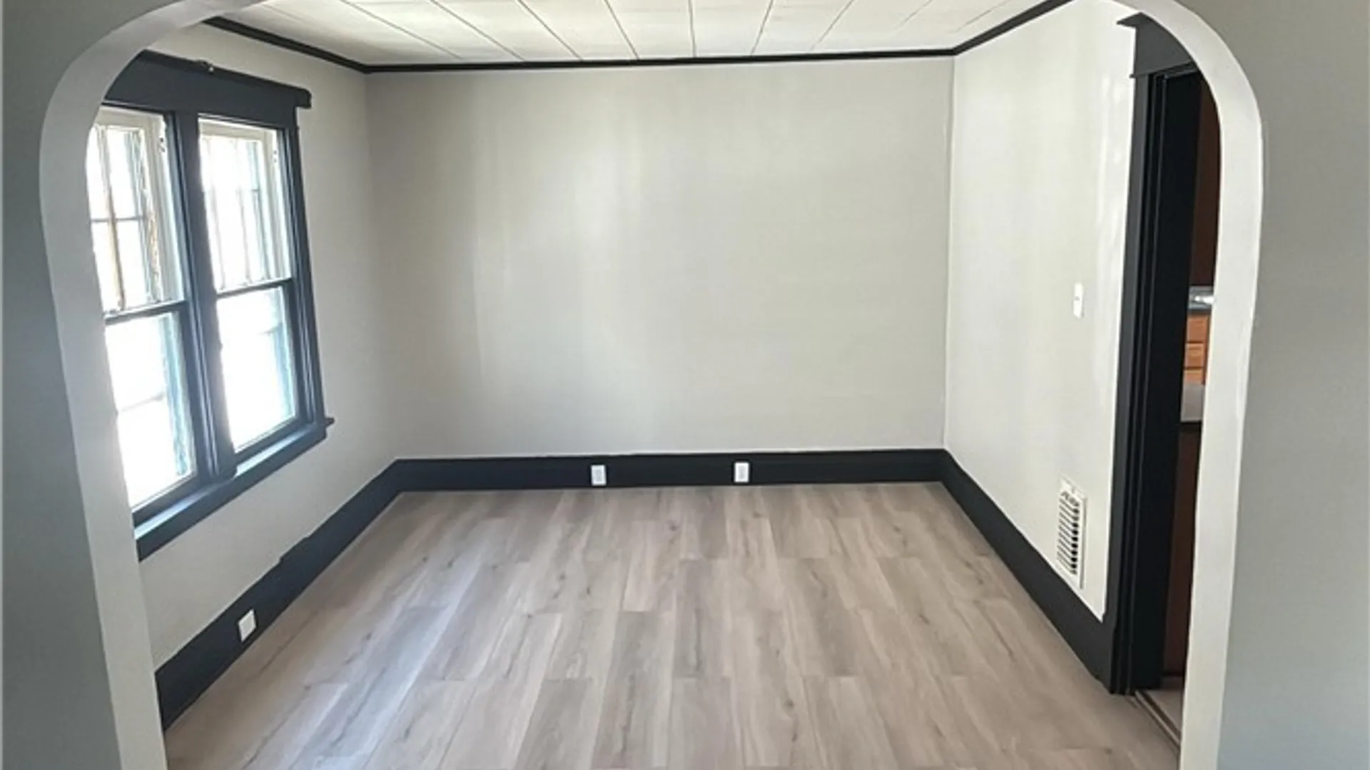 Property at 73 Wilkes Avenue, Buffalo, NY 14215 4