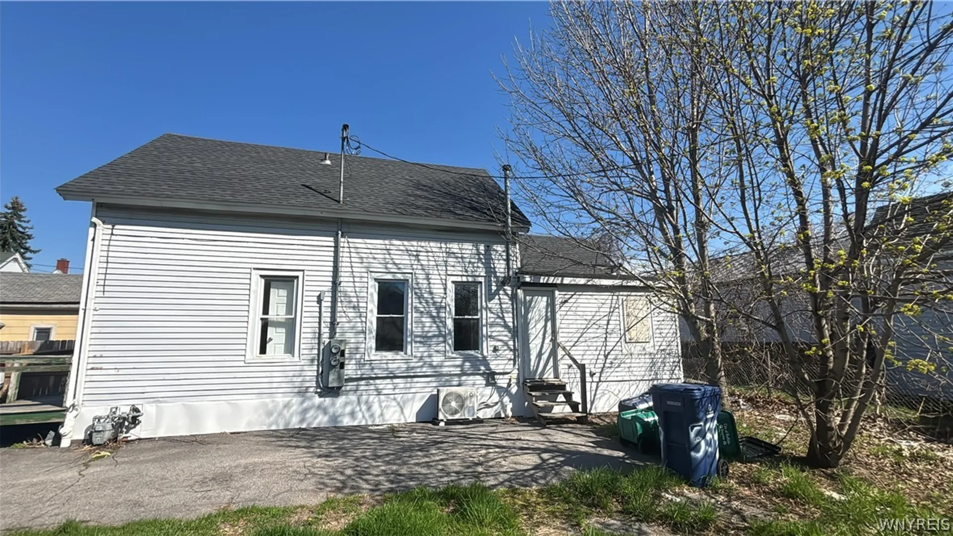 Property at 559 Tonawanda Street, Buffalo, NY 14207 2