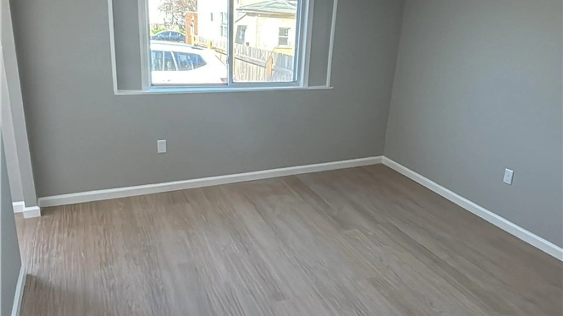 Property at 559 Tonawanda Street, Buffalo, NY 14207 4