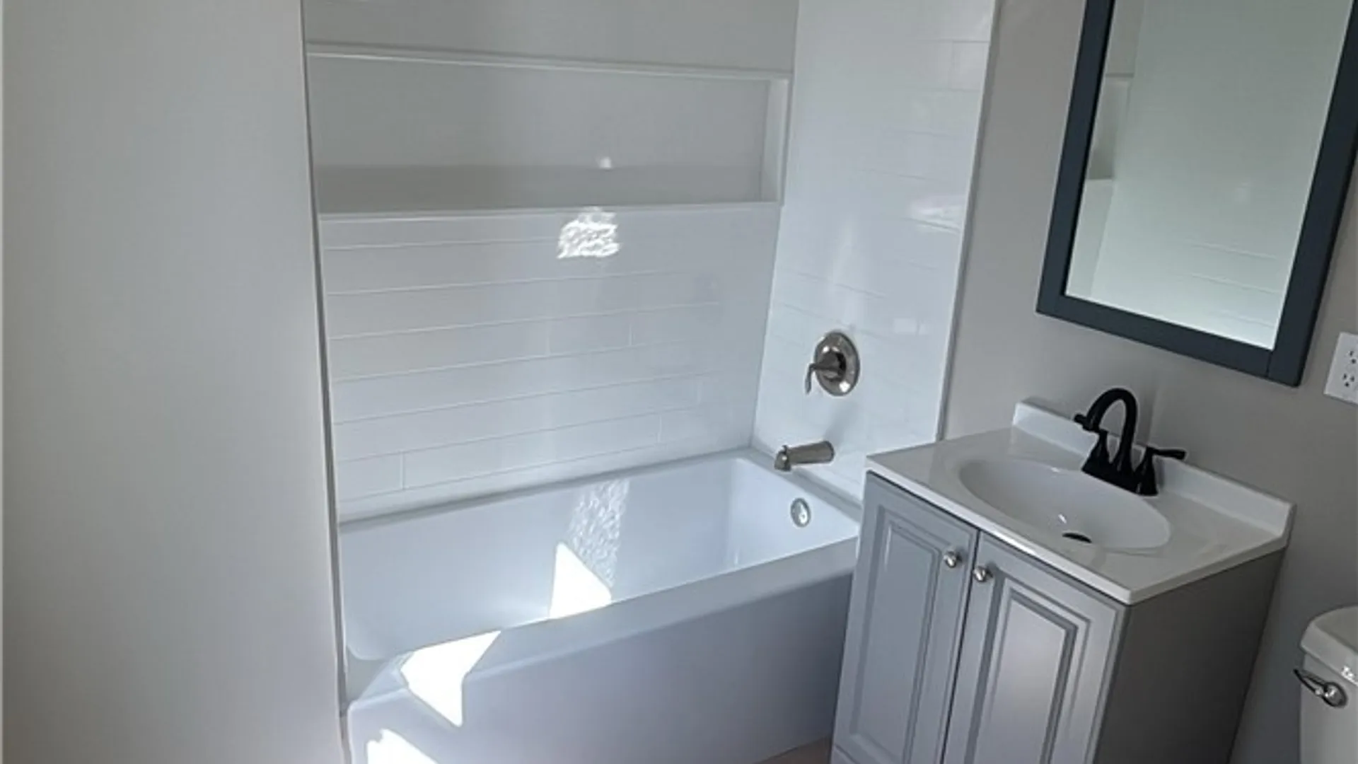 Property at 559 Tonawanda Street, Buffalo, NY 14207 7