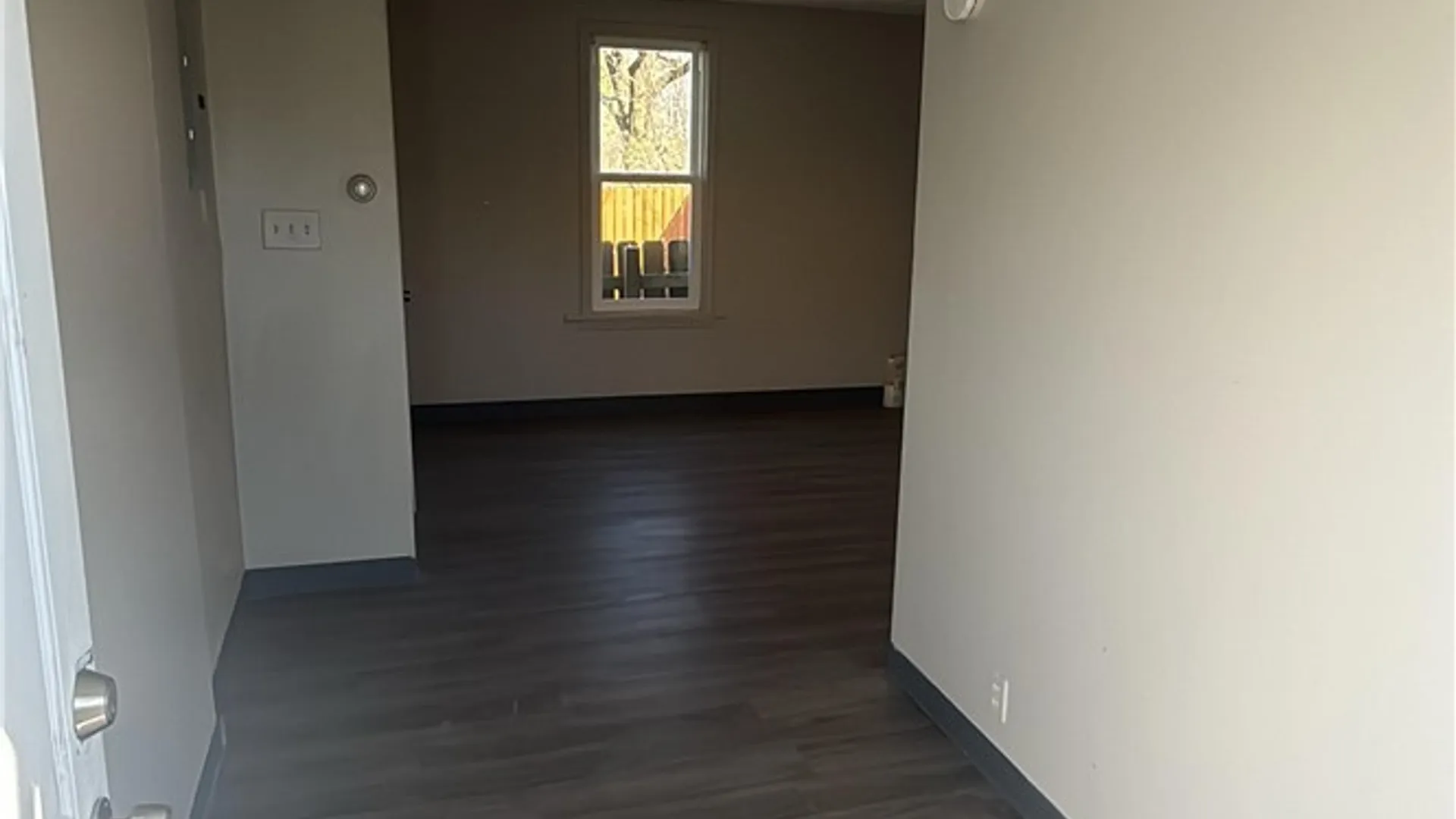 Property at 559 Tonawanda Street, Buffalo, NY 14207 8