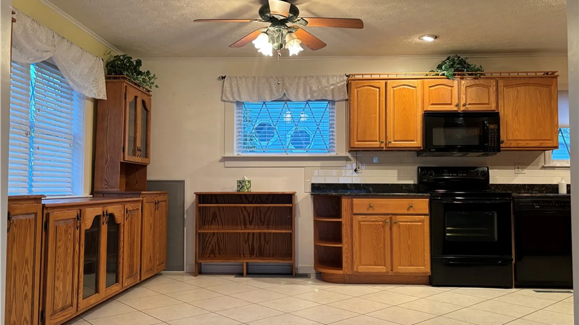 Property at 330 Pennsylvania Avenue, Kane Boro, PA 16735 15