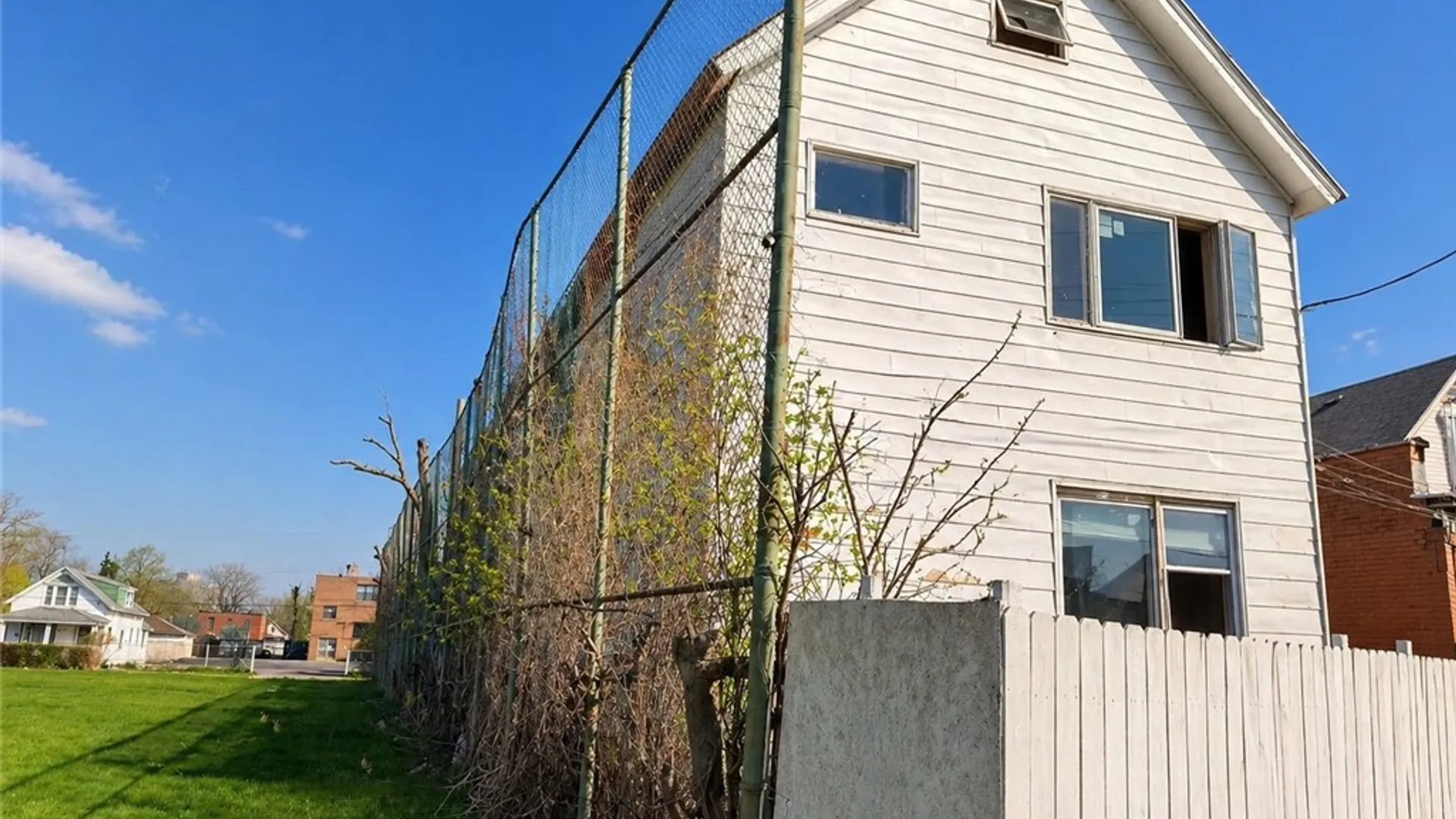 Property at 13 Peterson Street, Buffalo, NY 14211 2