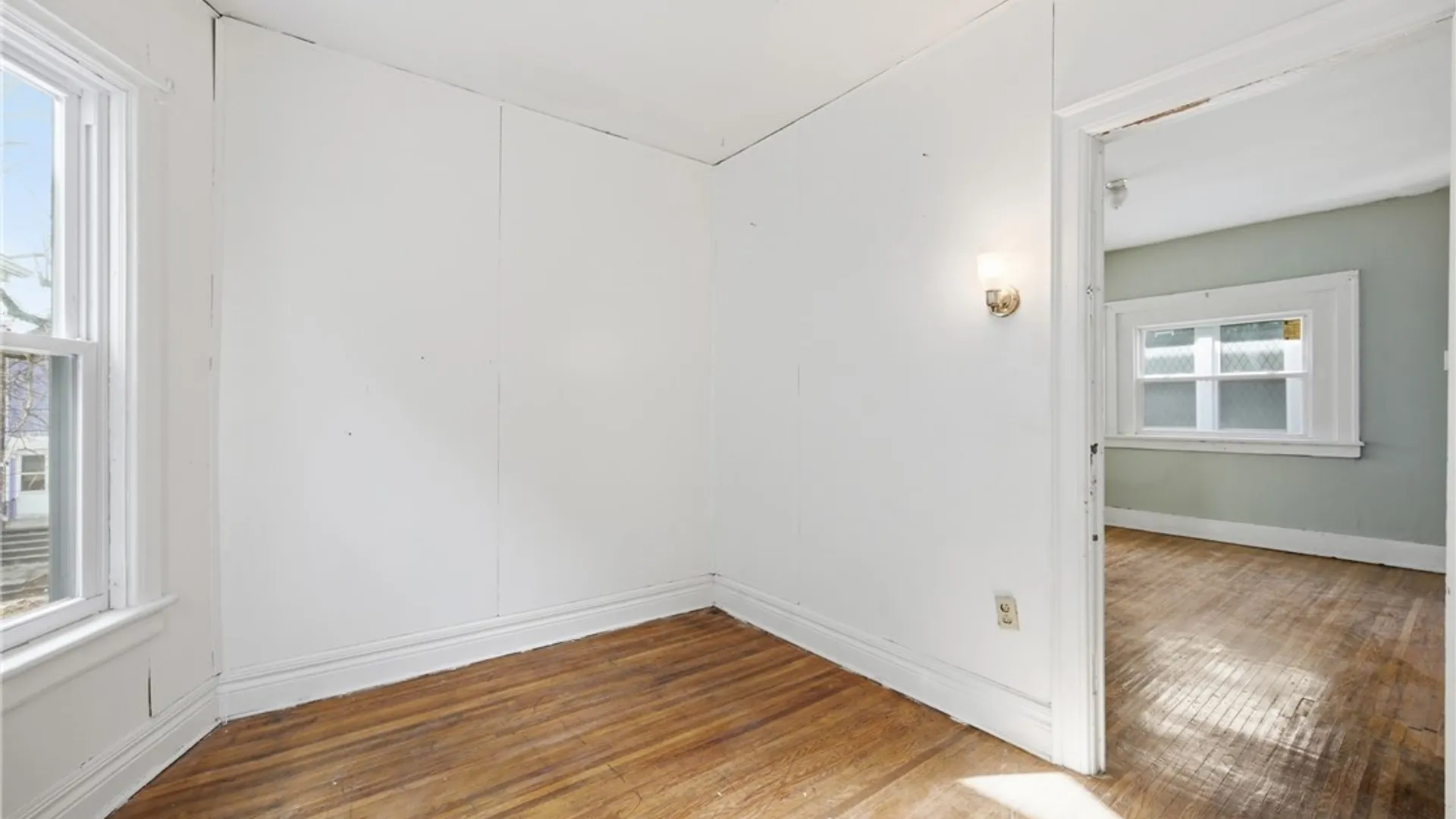 Property at 86 Garner Avenue, Buffalo, NY 14213 34