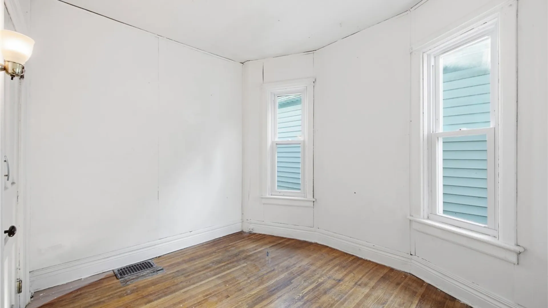 Property at 86 Garner Avenue, Buffalo, NY 14213 35