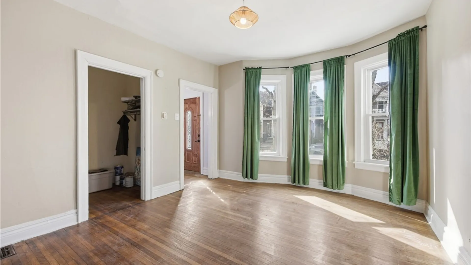 Property at 86 Garner Avenue, Buffalo, NY 14213 5