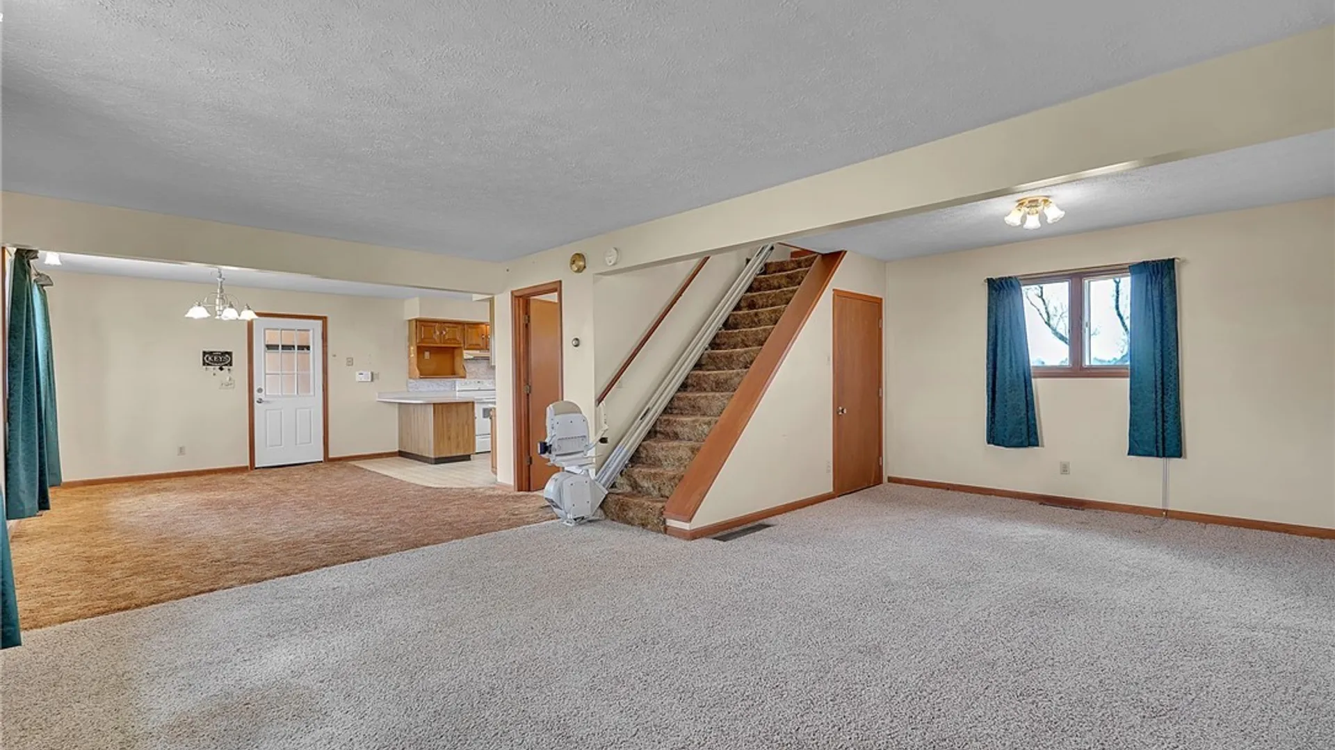 Property at 6850 Thwing Road, Leroy, NY 14482 14