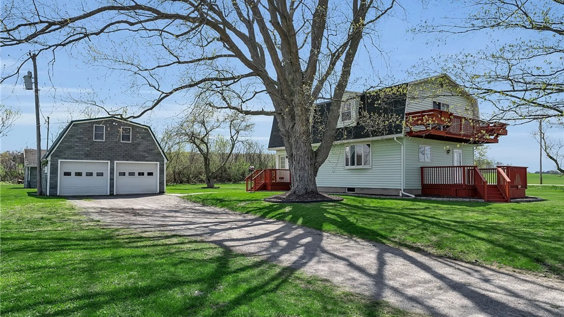 Property at 6850 Thwing Road, Leroy, NY 14482 2