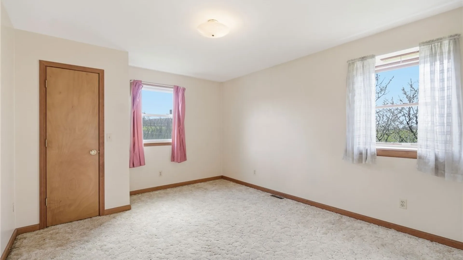 Property at 6850 Thwing Road, Leroy, NY 14482 28