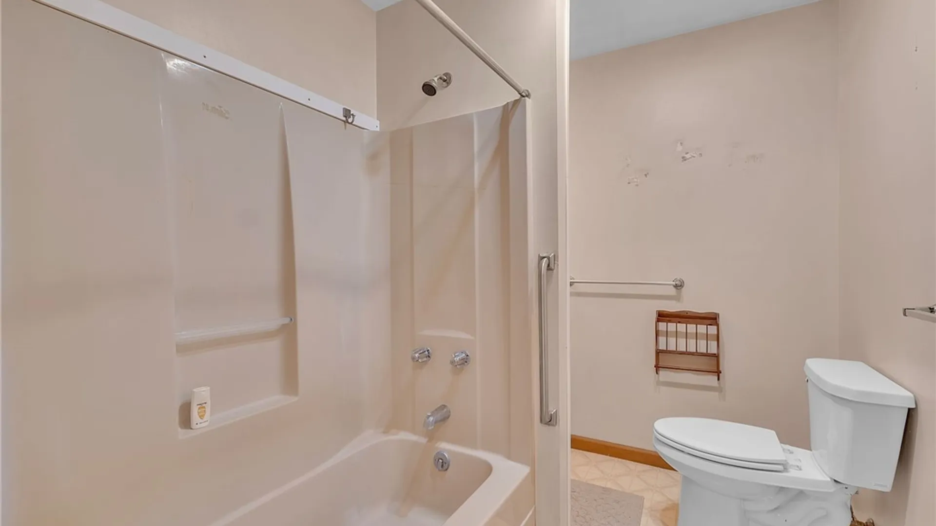 Property at 6850 Thwing Road, Leroy, NY 14482 32